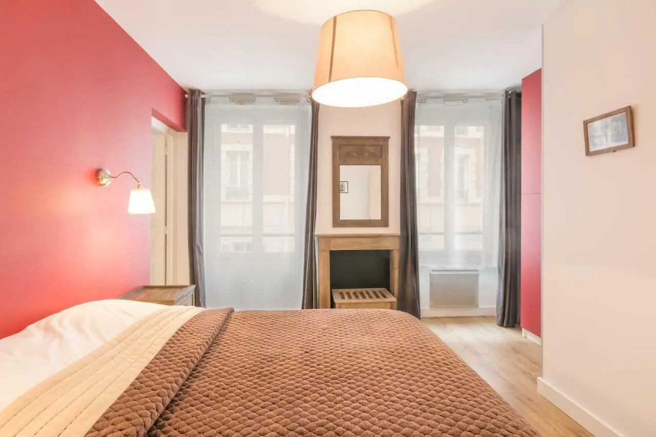 Bed & Breakfast Les Toits De *