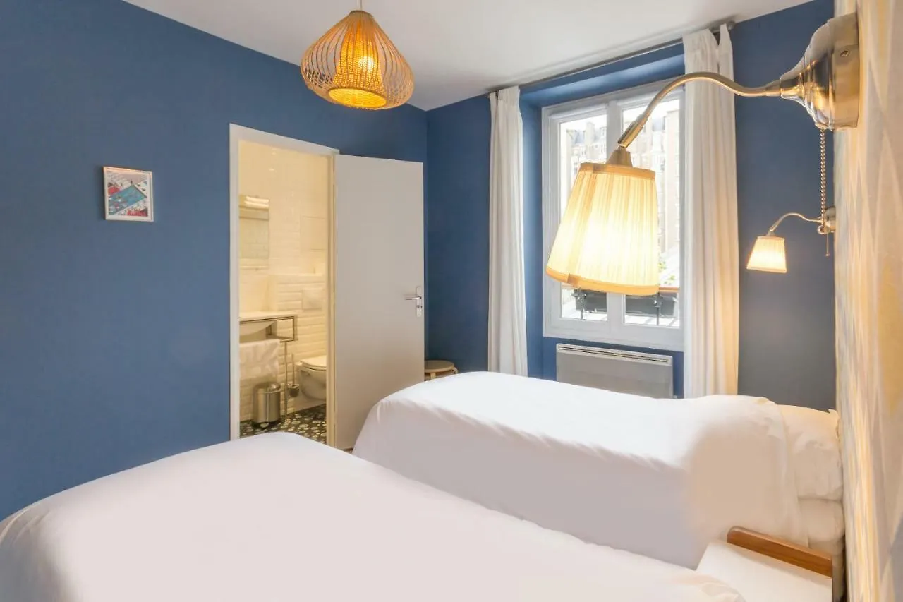 Les Toits De Bed & Breakfast