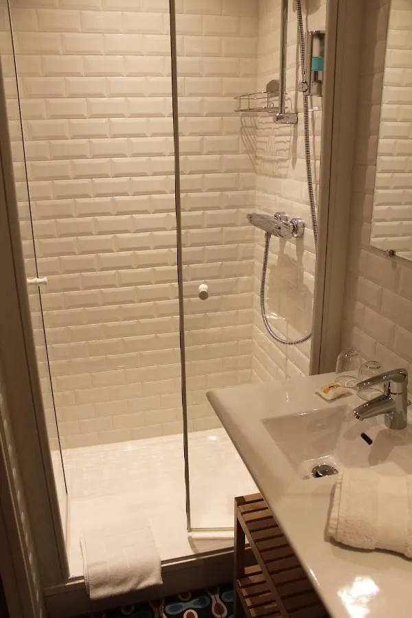 Bed & Breakfast Les Toits De Paris
